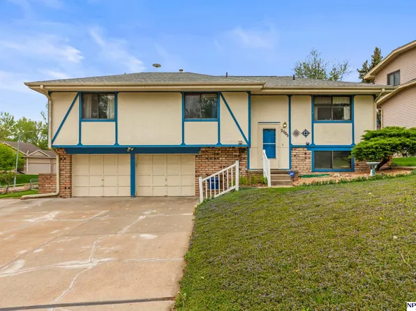 2005 Whitted Dr, Bellevue, NE 68123