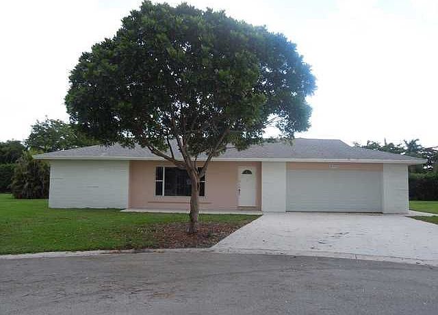 1st image of 8002 NW 102nd Ln