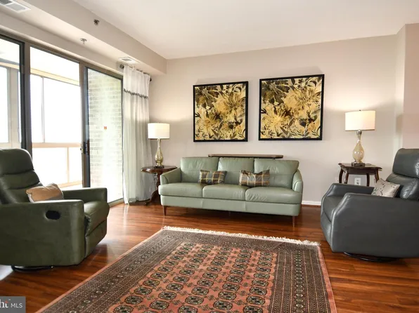 3100 N Leisure World Blvd APT 811, Silver Spring, MD 20906