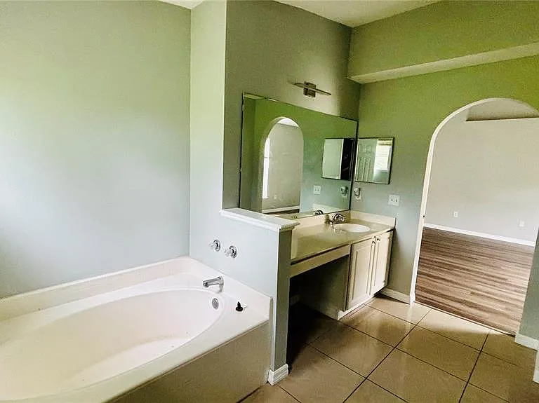 15937 Wilkinson Dr — Photo 9