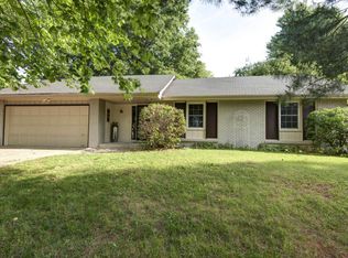 2907 E Linwood St, Springfield, MO 65804