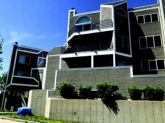 1st image of 109 Harbour Close