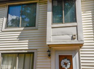 9812 Brookridge Ct, Montgomery Village, MD 20886