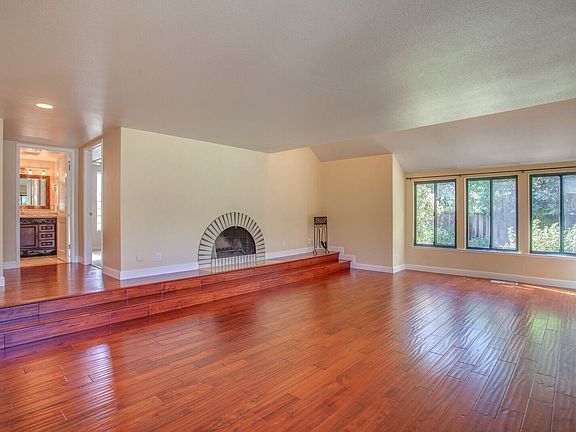 5th image of 47180 Zapotec Dr