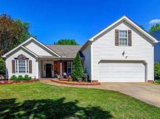 7 Brockmore Dr, Greenville, SC 29605