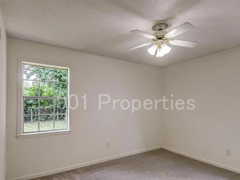 5548 Montpelier Dr — Photo 14
