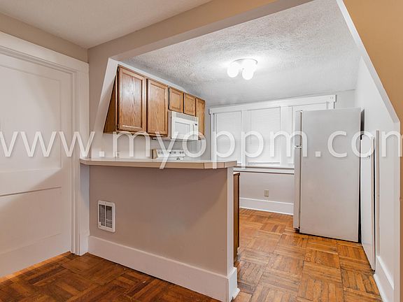 5th image of 4640 Izard St #2