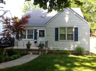 2133 Whittier Ave, Springfield, IL 62704