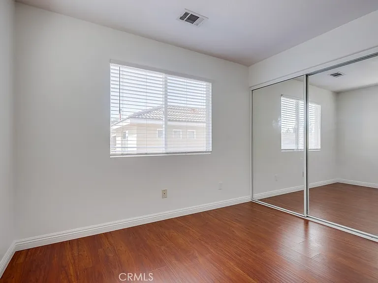321 Riley Ct — Photo 45