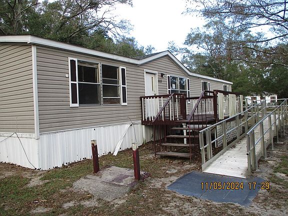 2nd image of 593 Brooks Cove Dr