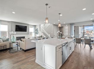 8979 Fraser River St, Littleton, CO 80125