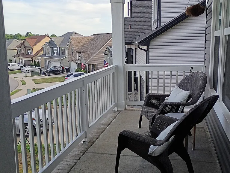 Jackie Lorraine Dr — Photo 3