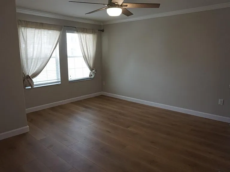 1535 W Cass St — Photo 18