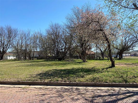 4th image of 516 S 2nd St Lot 15-16-17