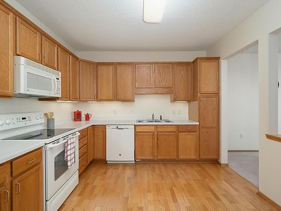 3rd image of 1900 Rush Lake Trl APT 126