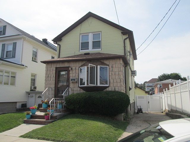1st image of 42 Lincoln St