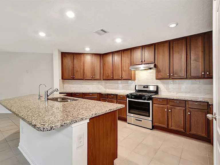 9403 Castillo Ct — Photo 14