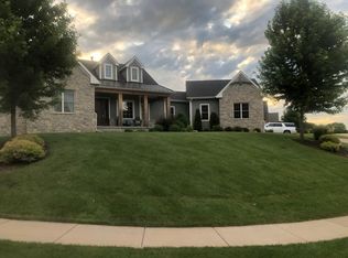 5050 Auburn Ave, Bettendorf, IA 52722