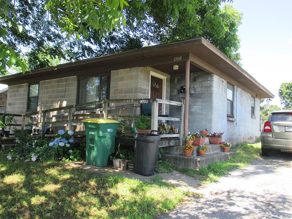 1st image of 1208 Gum St