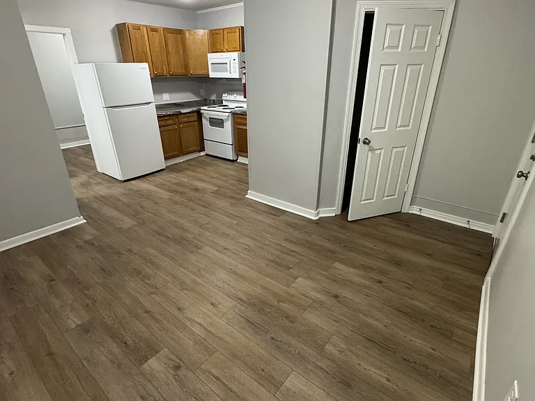 15 Elm St #4 — Photo 4
