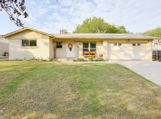 1012 Ferndale Ave, Azle, TX 76020