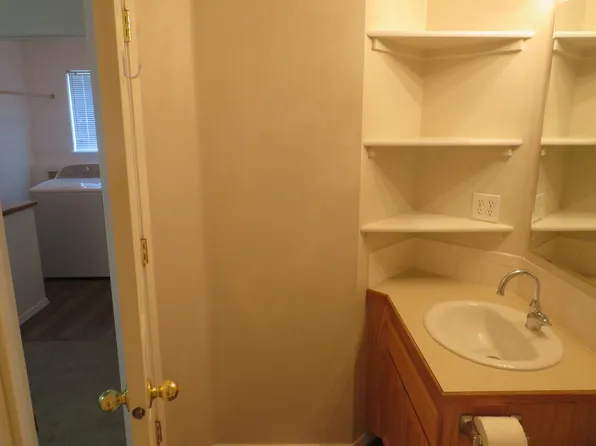 2112 S Longmont Ave, Boise, ID 83706