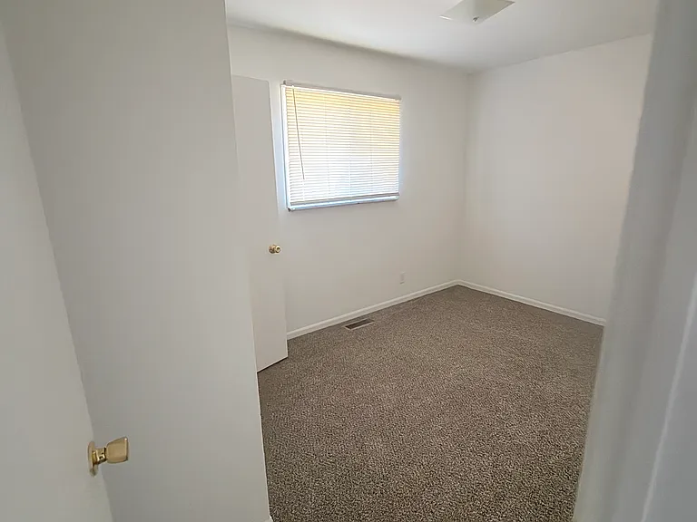 210 Beau Maye Ave #5 — Photo 7