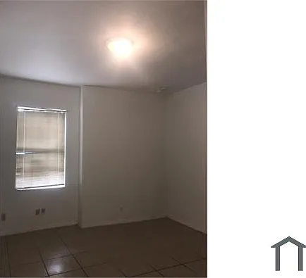 808 S Locust Ave — Photo 5