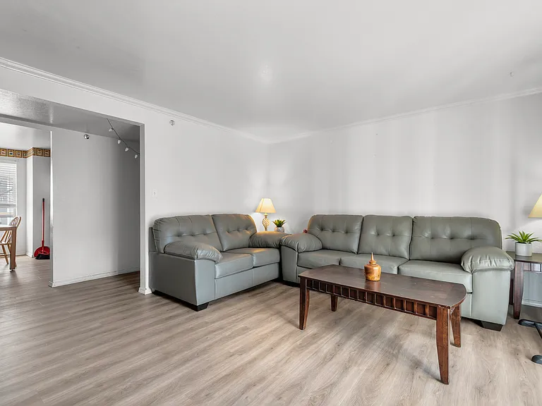 718 W 1720 N #227 — Photo 1