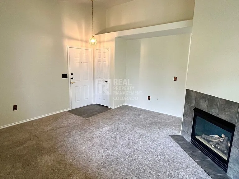 3928 Riviera Grv #203 — Photo 4