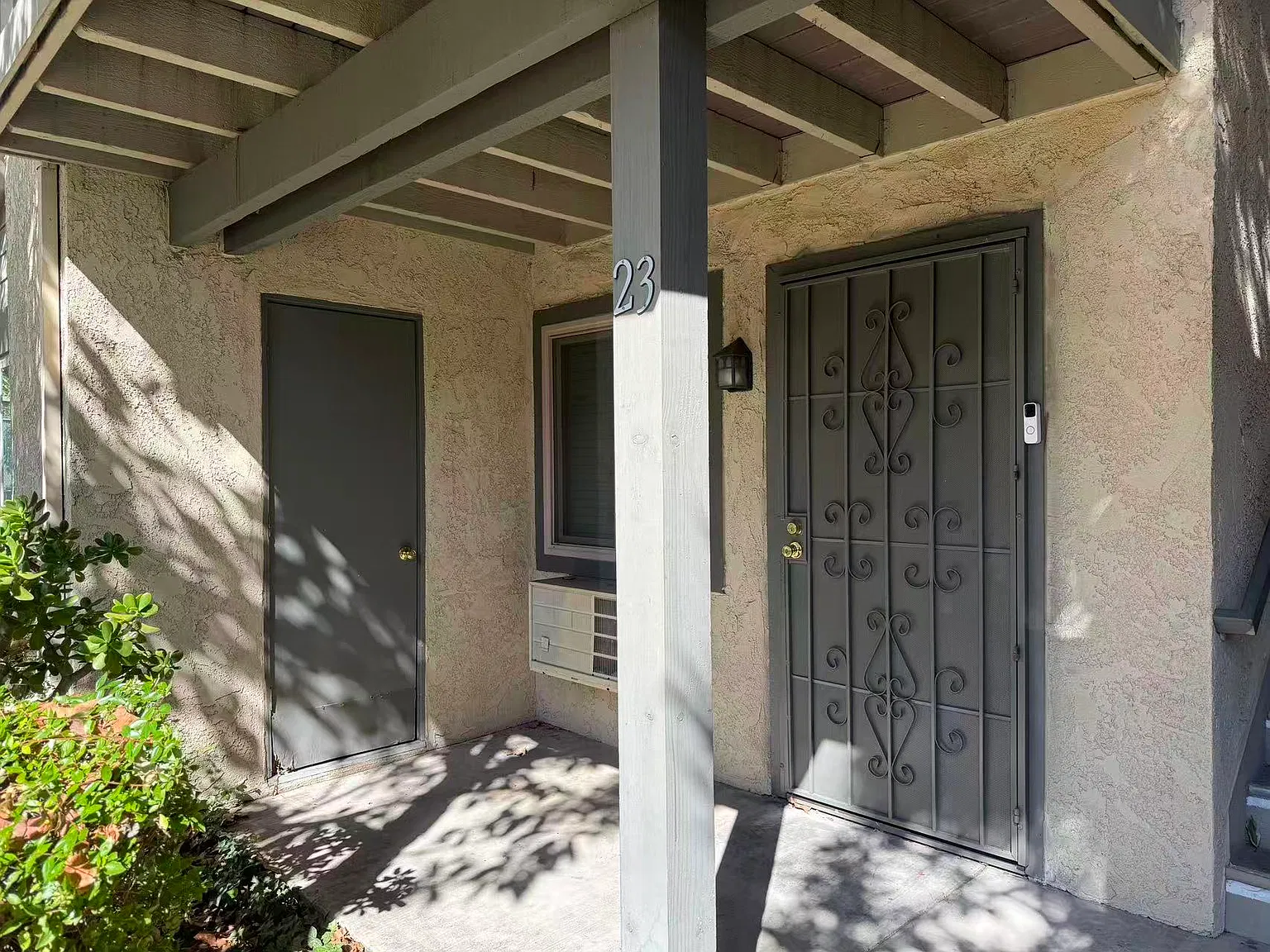 2 bed, 955 sqft, $2,200 — Photo 1