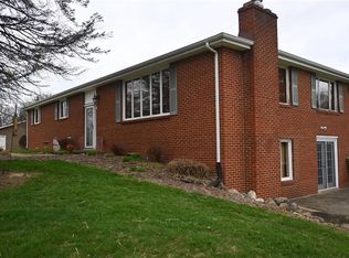 7925 Rockville Rd SW, Navarre, OH 44662