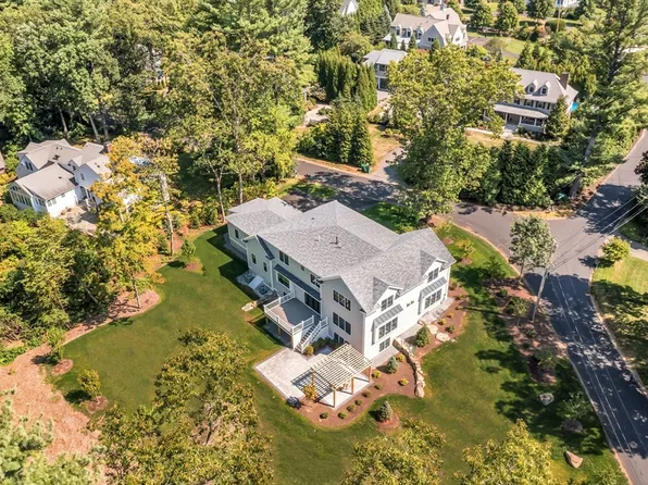85 Alcott Rd, Concord, MA 01742
