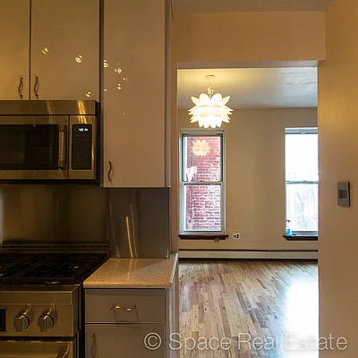 Rented by Space Real Estate | media 57