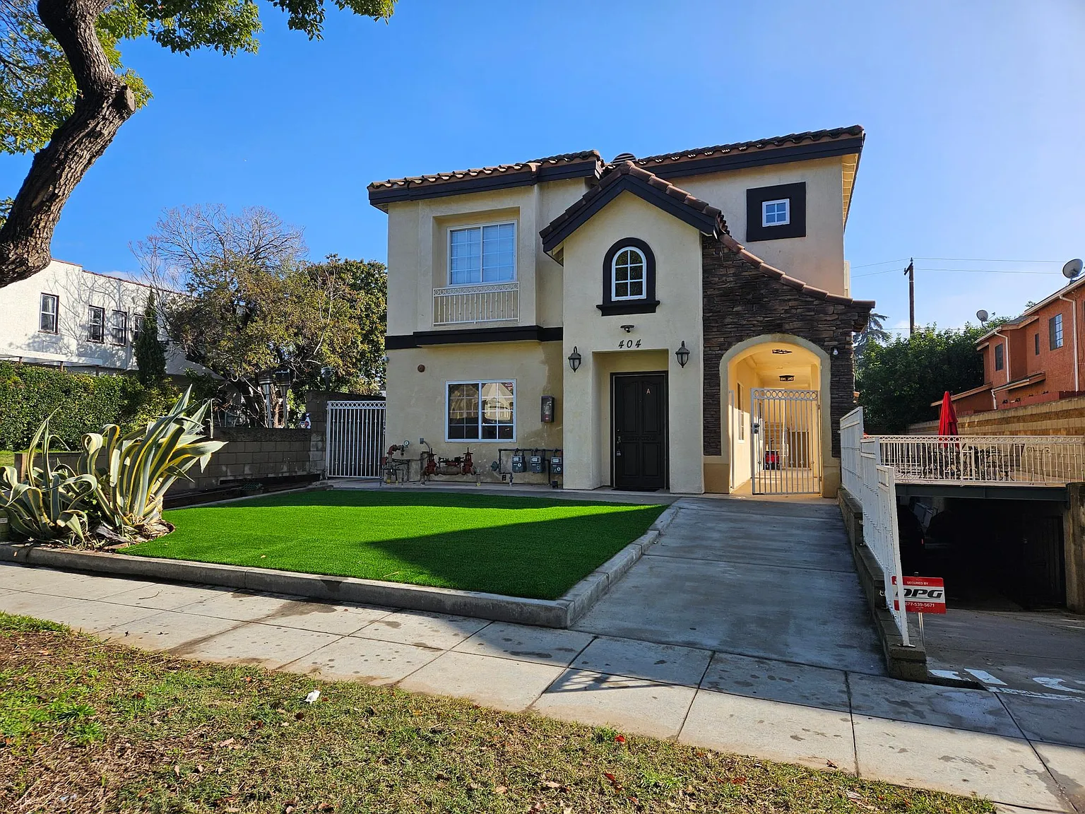 404 La France Ave — Photo 1