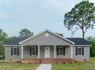306 Locust St, Hamlet, NC 28345