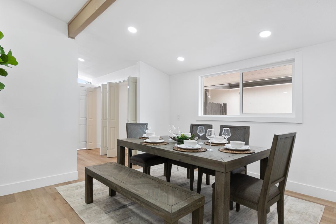 8815 Quakertown Ave, Northridge, CA 91324 | MLS #OC25060563