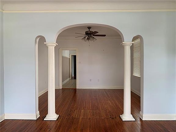 3rd image of 931 Navarre Ave