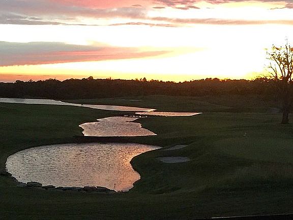 Par 5 Signature Hole