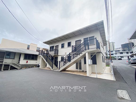 2nd image of 1089 Karratti Ln APT 4