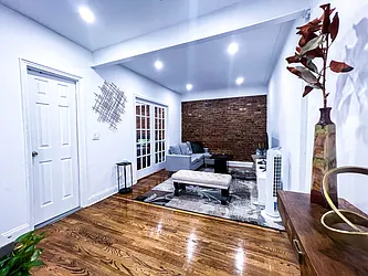 Rented by Voro New York