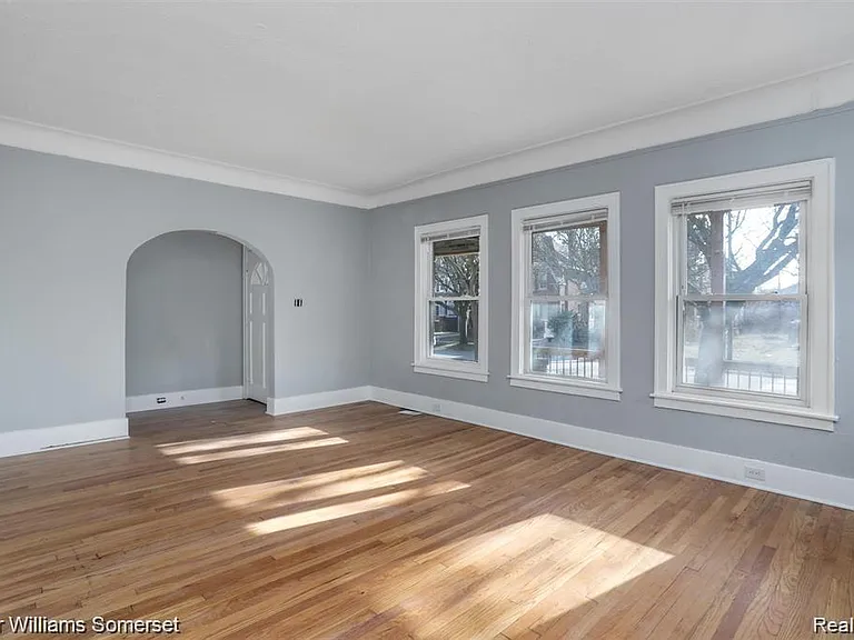 3322 Webb St — Photo 13