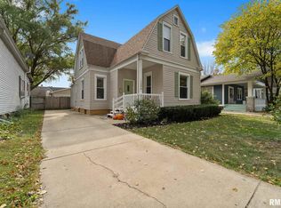 1204 W Edwards St, Springfield, IL 62704