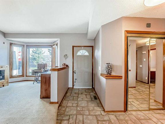 4th image of 402 N Citadel Hills Cir NW