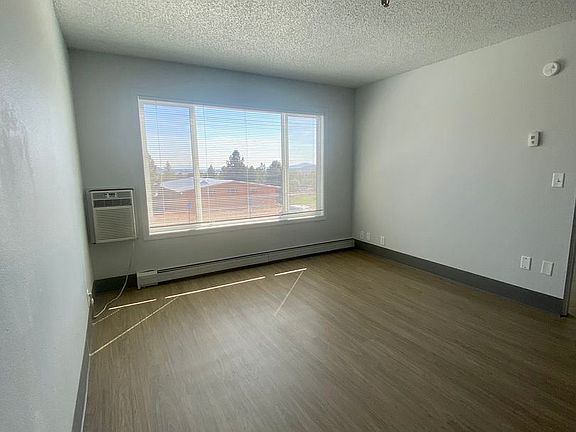 5th image of 151 N Williams Ave #15213618