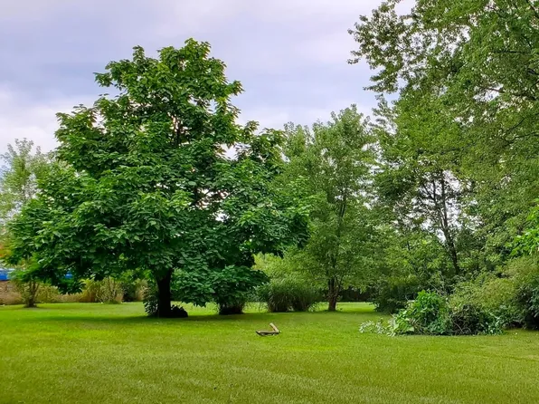 8186 Perry Hwy, Erie, PA 16509