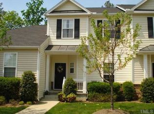 160 Summit Oaks Ln, Holly Springs, NC 27540