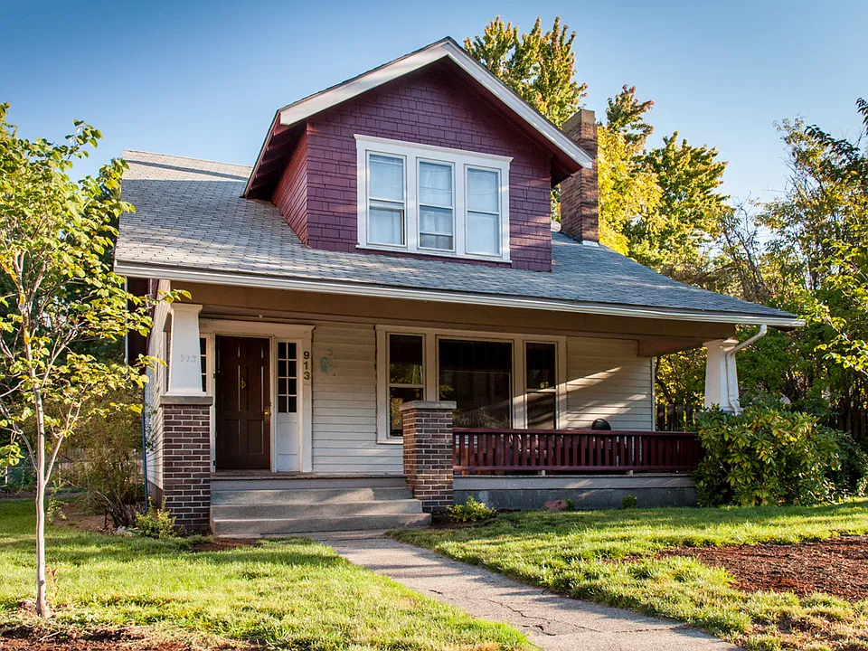 913 Isaacs Ave