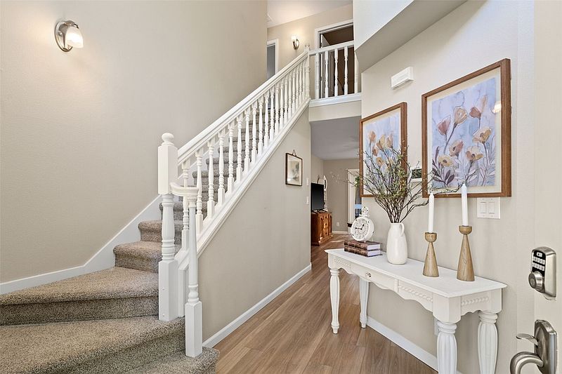 5th image of 6579 Gleneagle Avenue SW