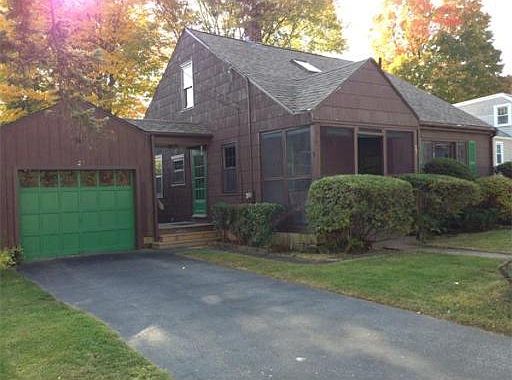 1st image of 27 Elmira Ave